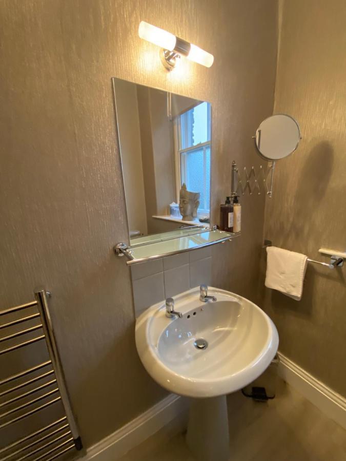 Merewyke Boutique Luxury Family Apartment Sleeps 4 , Central Location Windermere Exterior photo